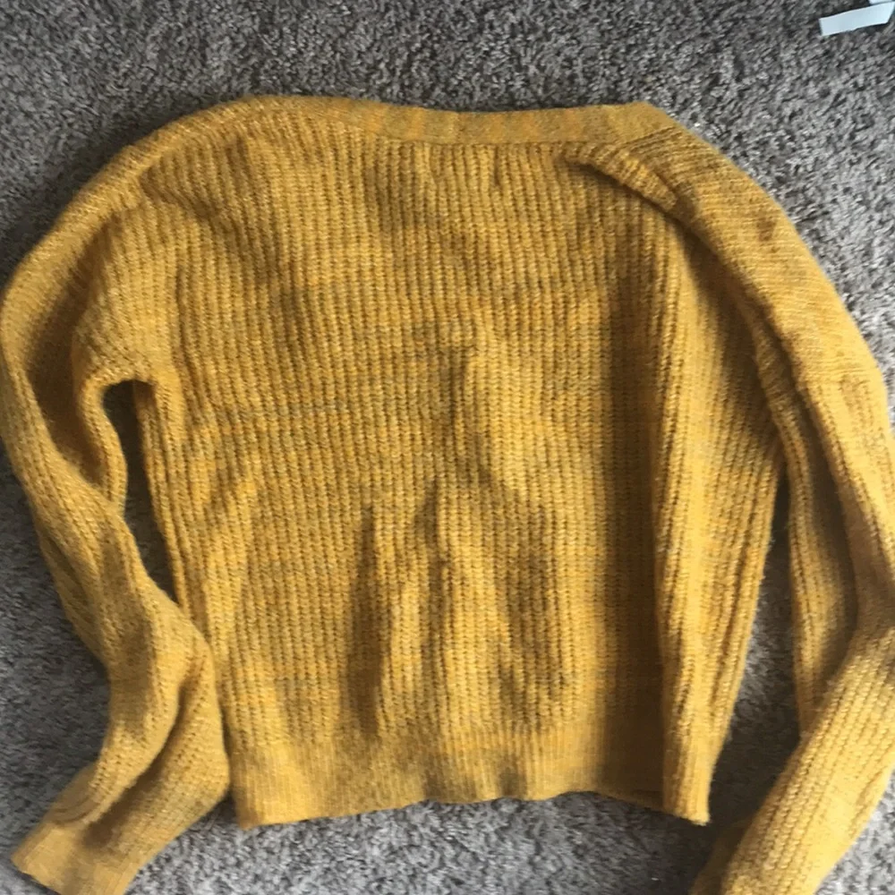 Old Navy Crop Top Sweater - Picture 2 of 2